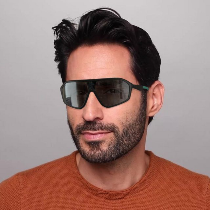 LENTE DE SOL UNOFFICIAL - 0UO6167